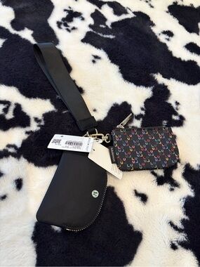 lululemon dual pouch wristlet